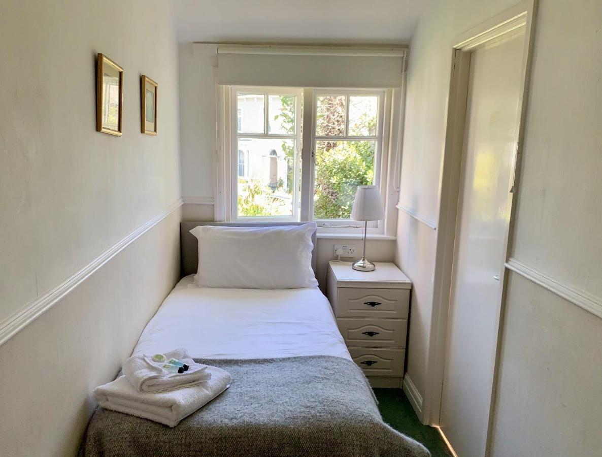 Seaclyffe Hotel Ltd Llandudno Bagian luar foto