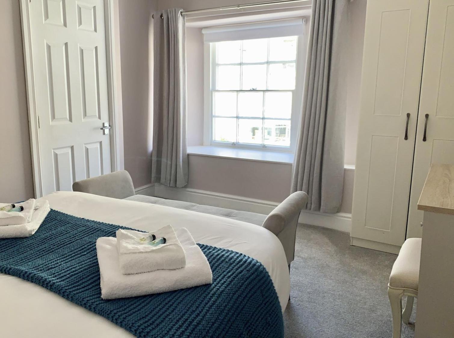 Seaclyffe Hotel Ltd Llandudno Bagian luar foto