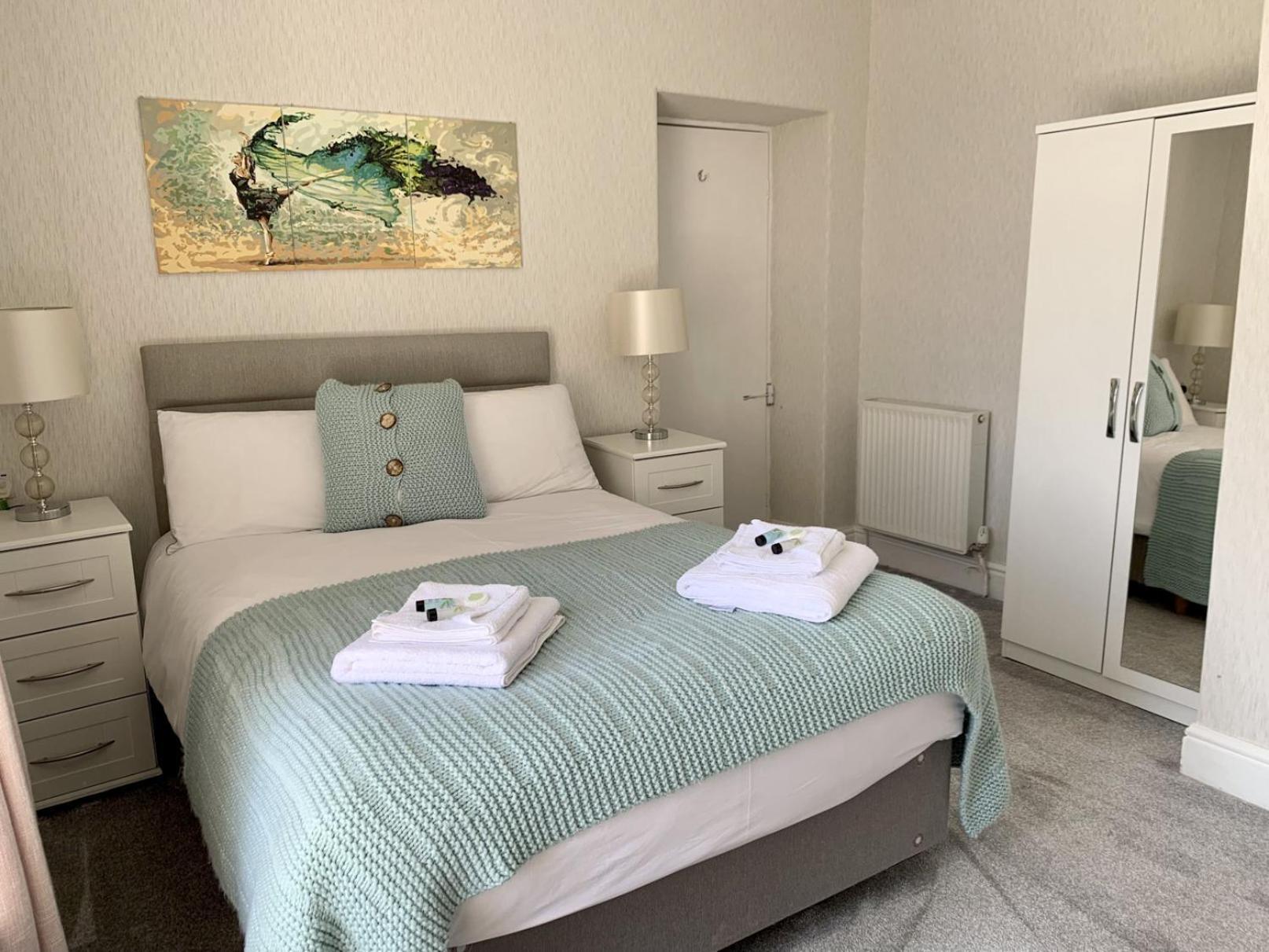 Seaclyffe Hotel Ltd Llandudno Bagian luar foto