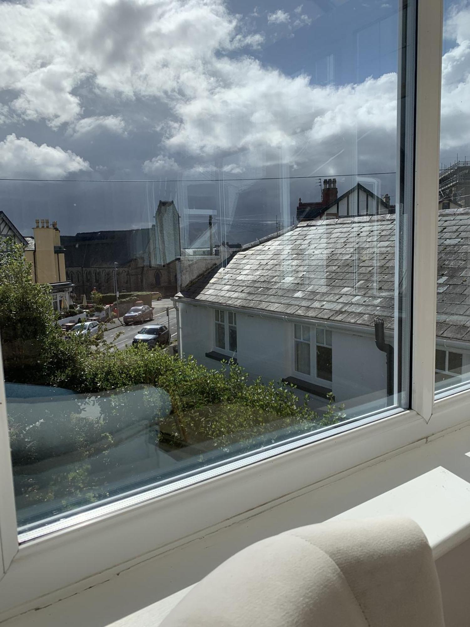 Seaclyffe Hotel Ltd Llandudno Bagian luar foto
